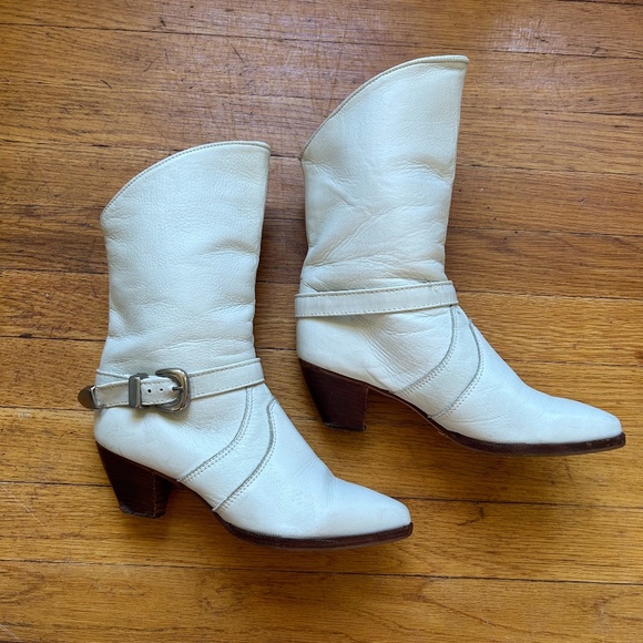 Vintage White Leather Western Zodiac Boot - Picture 3 of 12